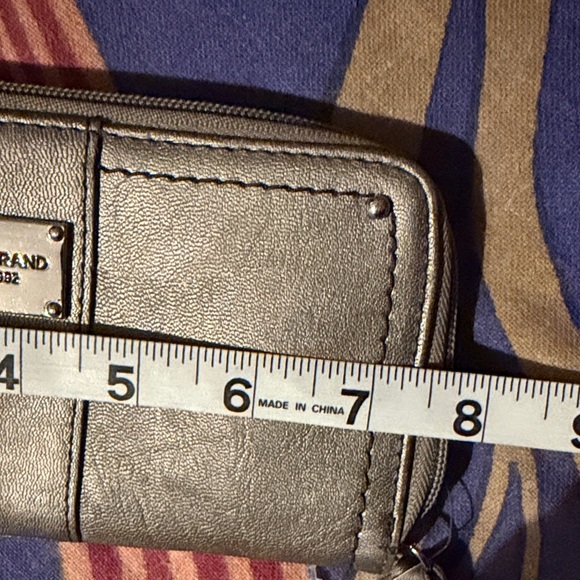 Relic metallic Leather zip around Wallet - Picture 6 of 8